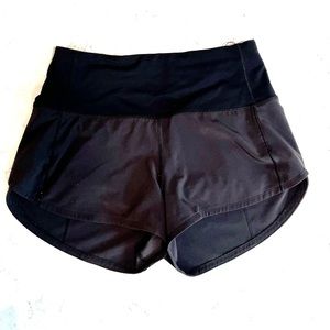 Lululemon Speed Up High-Rise Lined Short 2.5", Size 2